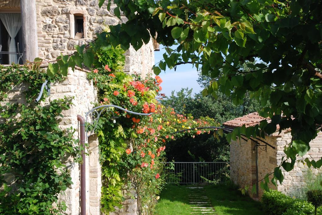 Casarciccia Casa de hóspedes Todi Exterior foto